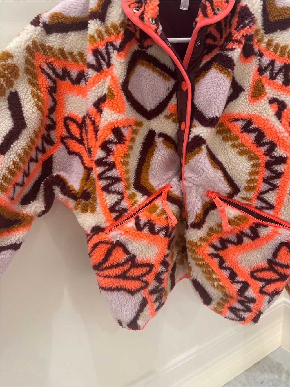 Women’s Printed Sherpa Fleece Jacket - Pink & Orange free people hit the slopes - Picture 4 of 6